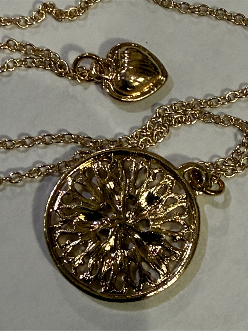 Gold Plated Layered Filigree Medallion Pendant Necklace Set from Anthropologie🔥🔥 - Picture 13 of 16